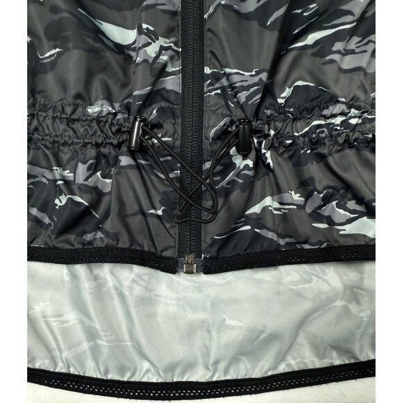 XXL WOMENS Nike Packable Jacket Black Gray Camo Windrunner Windbreaker Hood Zip - Picture 5 of 14
